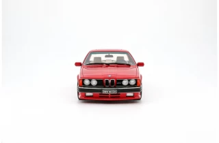 BMW E24 M6 RED 1986 OttO mobile 1:18 Resinemodell (Türen, Motorhaube... nicht zu öffnen!)